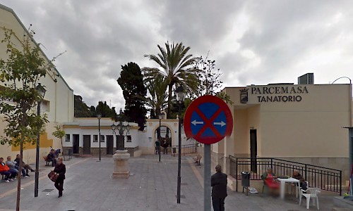 Portada del Cementerio de San Juan, Málaga (Fuente: Google Maps)