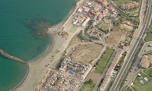 Yacimiento “Entorno del Castillo de la Duquesa”, Manilva (Fuente: Bing Mapas)