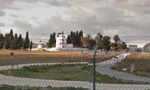 Torre de Control antiguo aeropuerto militar, Málaga  (Fuente: Google Maps)